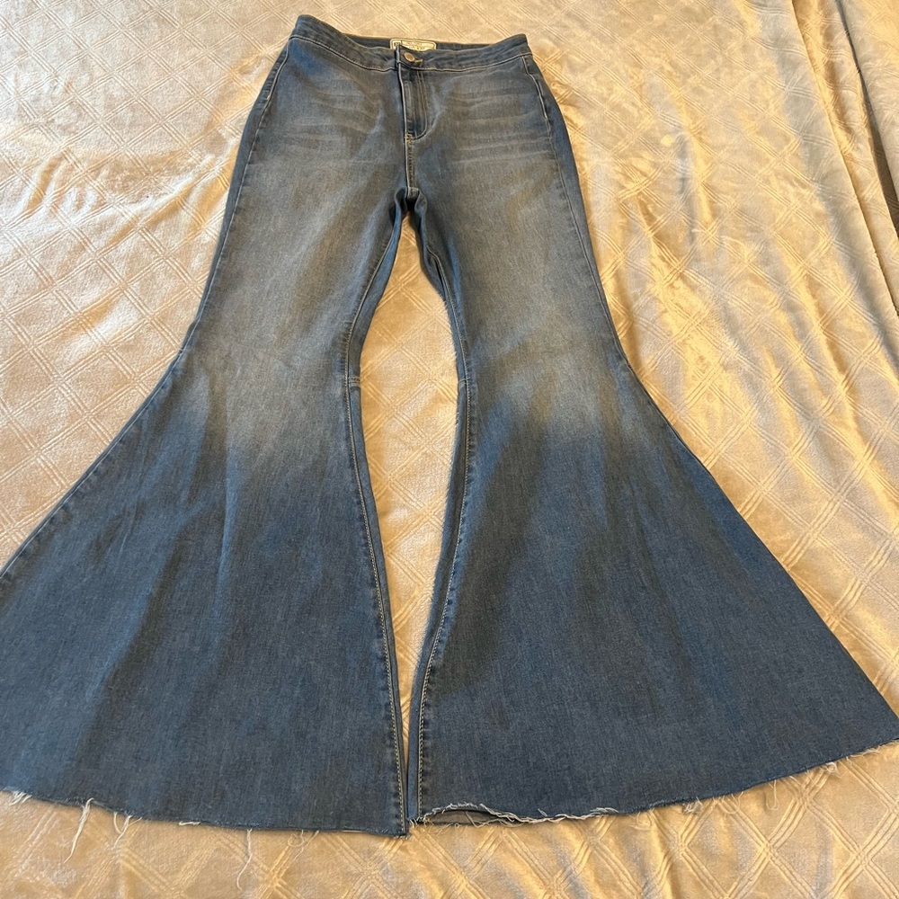 Free People Flared Jeans-Like New